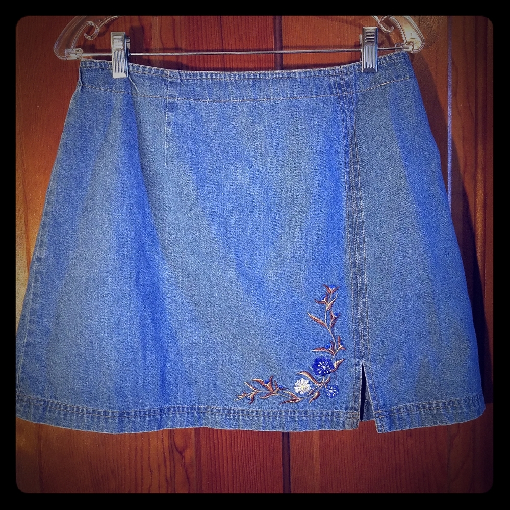 Medium Wash Jean Skirt w/ Embroidery